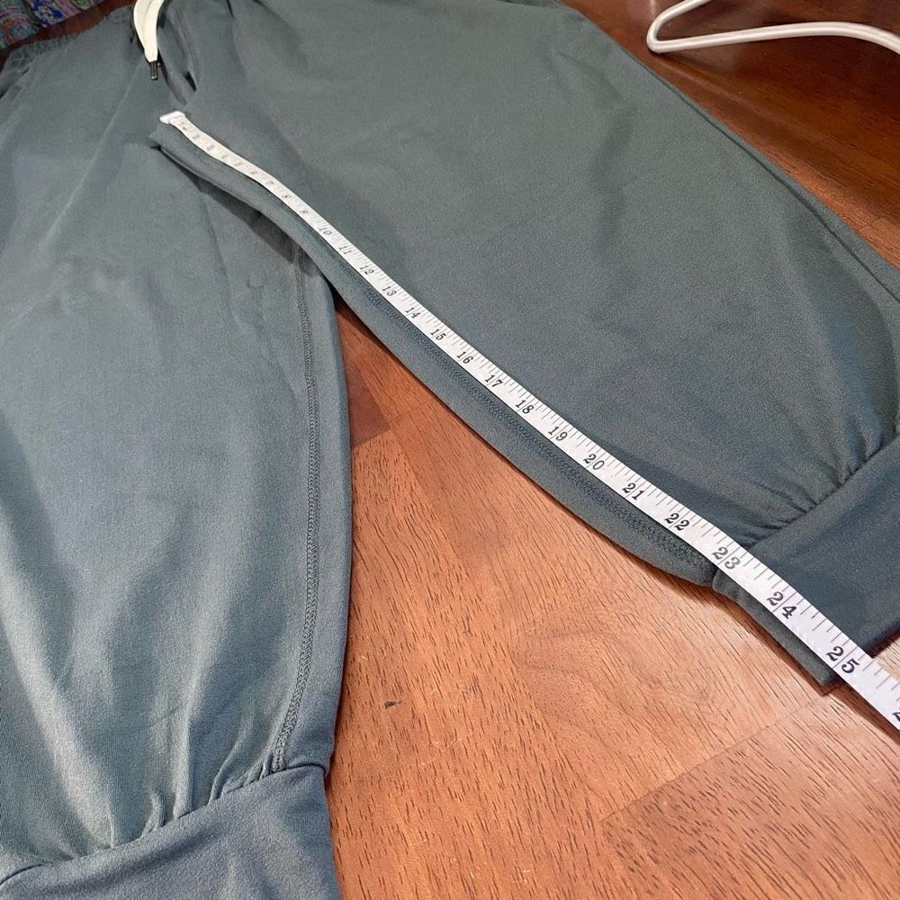 Feat Clothing Roam Joggers seaweed women’s small - Picture 11 of 15